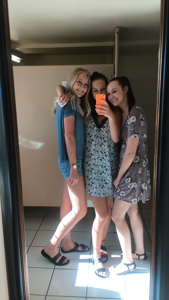 shelbanker's tweet photo. i’ll love and miss you forever. i’ll never forget all the fun memories we all had together. rest in peace beautiful girl 💔 https://t.co/bEQRiZraM5