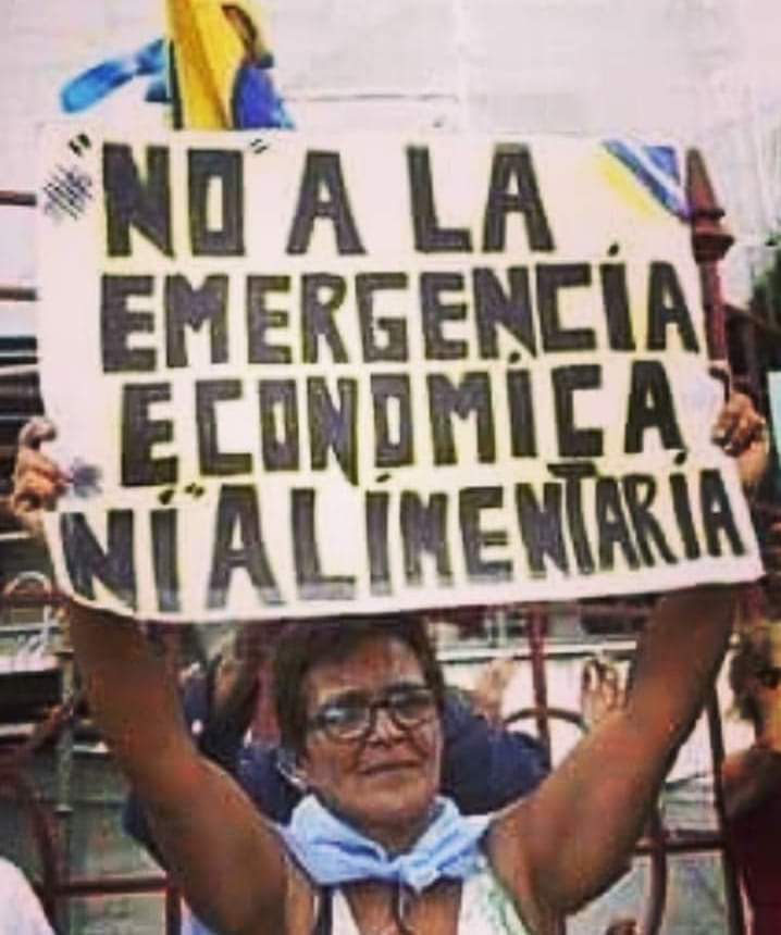 Angaco's tweet photo. Si algún día cavilás preguntándote ¿Qué significa ser hijo de mil puta? 
Mirá esto.👇🏾 Eso es. https://t.co/5bUjKL4juW