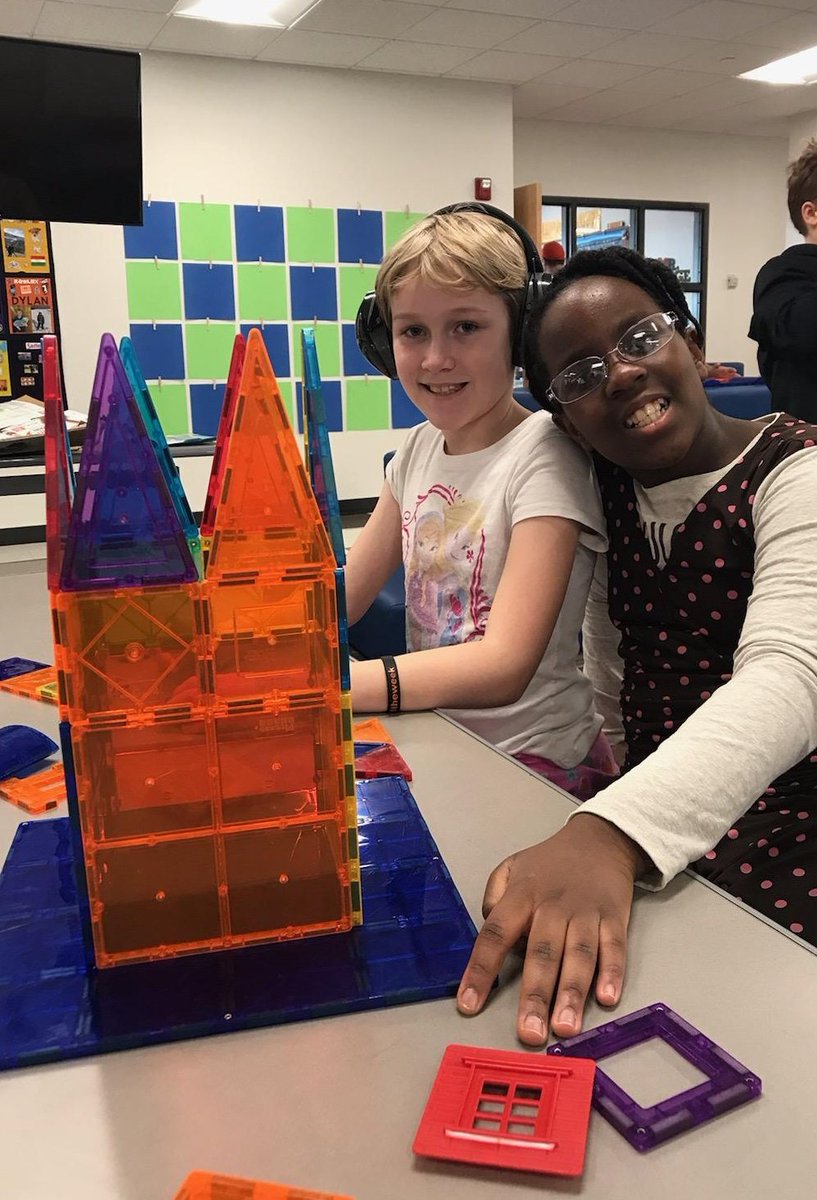 DLarsonSGR4's tweet photo. Having fun with Magnatiles! https://t.co/cTlwvMmiu8