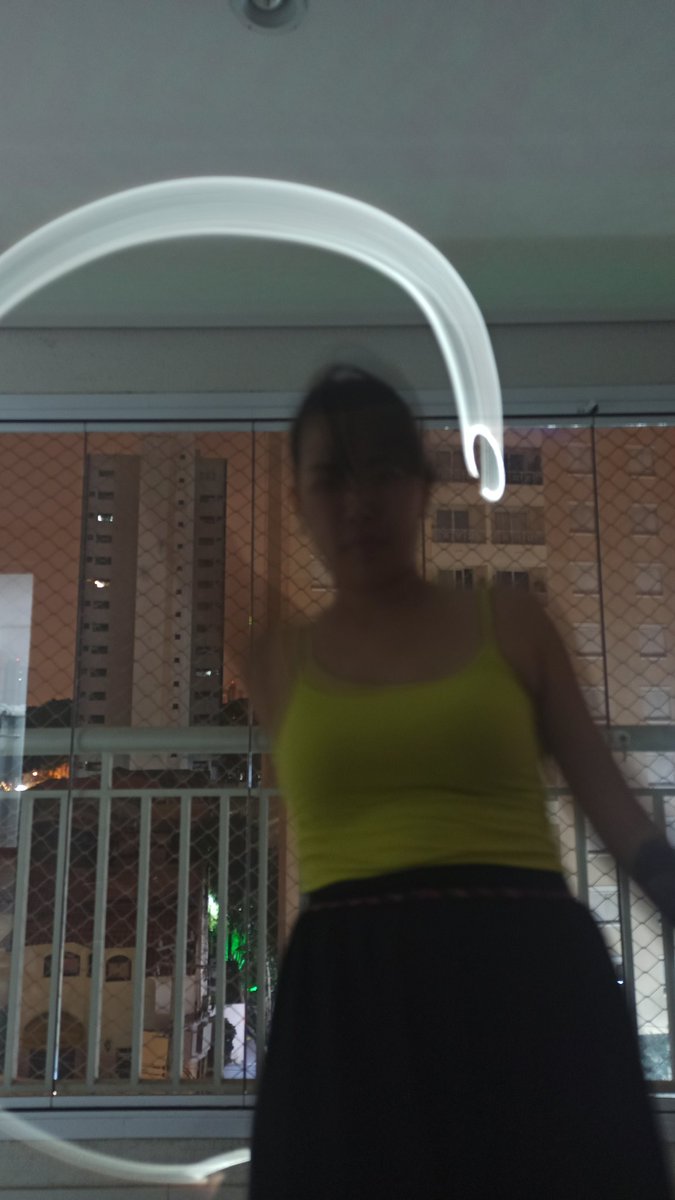 isistomie's tweet photo. Eu comprei um celular que tem modo manual. Agora só falta aprender a ajustar os baguios todos aaaaaaaaaa
#xiaominote8pro #xiaomi https://t.co/WJj6PTvuLX