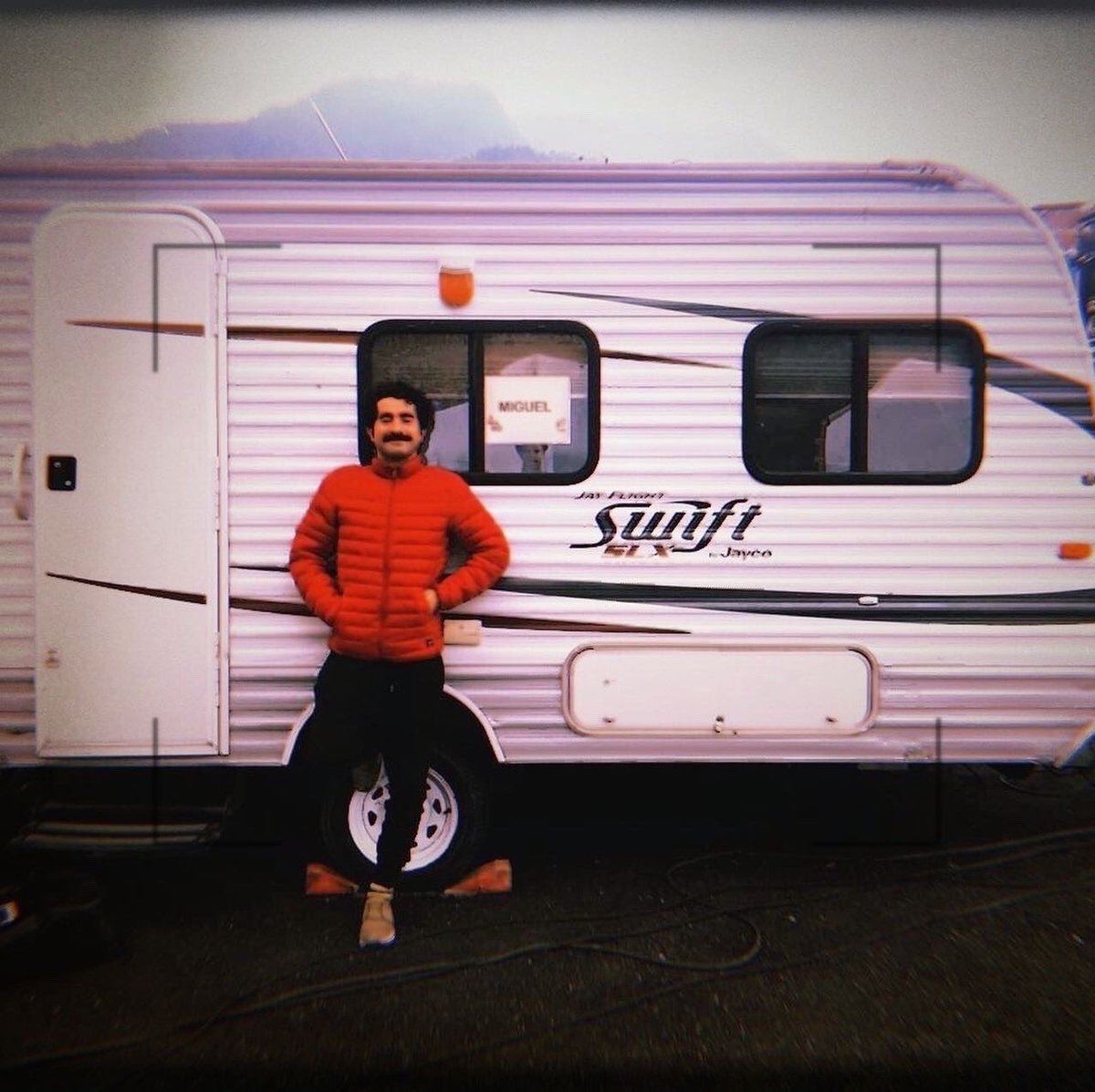 It’s a wrap 🎬

Gracias <a href="/SonyPictures/">Sony Pictures</a> 
Gracias <a href="/debrutasnada/">De Brutas, Nada</a> 
Gracias 🇨🇴