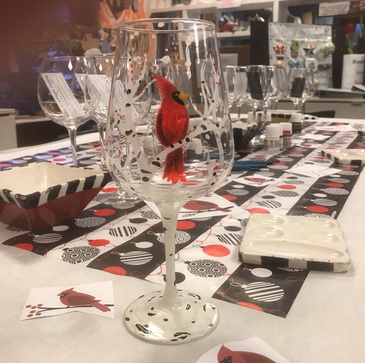 rpfbreck's tweet photo. #PaintYourOwn wine glass tonight! Instructor led drop in only $25 https://t.co/bz3DcxhHkl