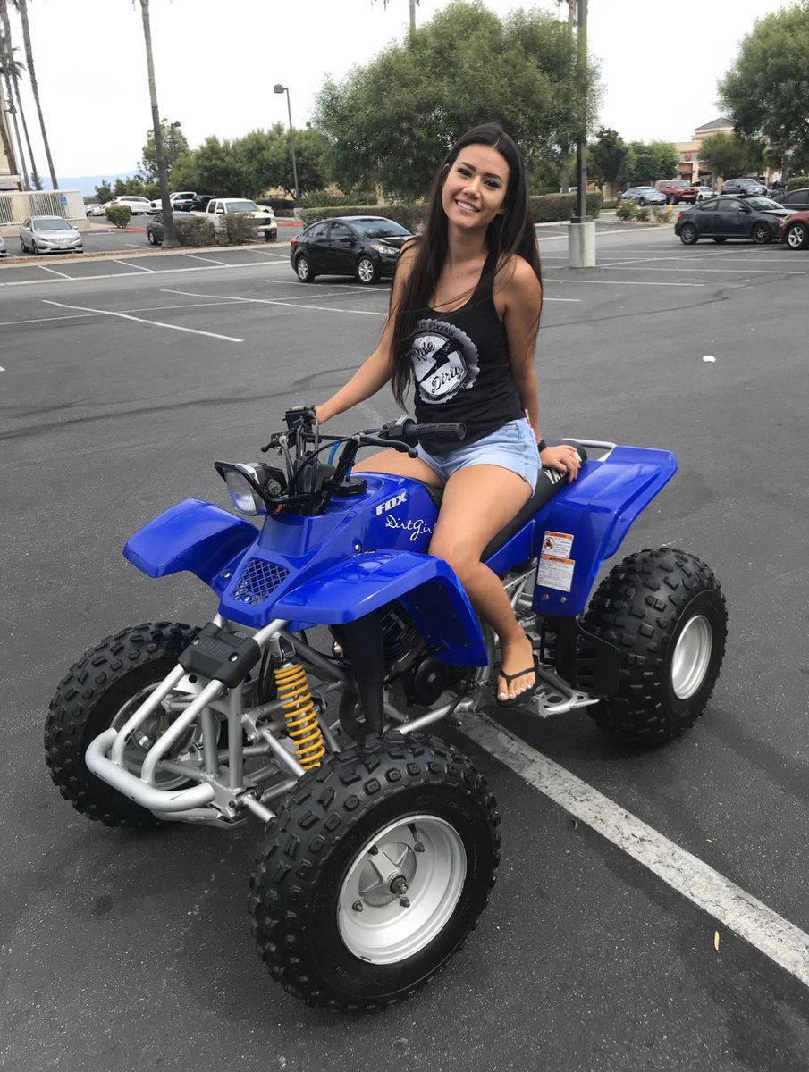 minaaa1_'s tweet photo. For anyone who goes riding plz be on the look out for my Yamaha Blaster. Some dickheads broke into our toy hauler &amp; stole it. It’s a ‘99 w original plastics &amp; yellow suspension. It’s got a few stickers on each side. DM’s are open, plz share &amp; beat their ass if you see ‘em. https://t.co/OfIHBfYeRs