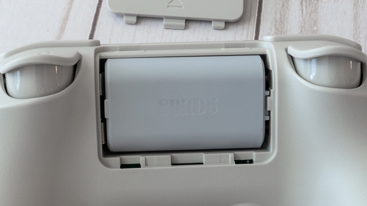 Gizmodo's tweet image. IBM Research created a new battery that outperforms lithium-ion—no problematic heavy metals required gizmo.do/4cssWOR