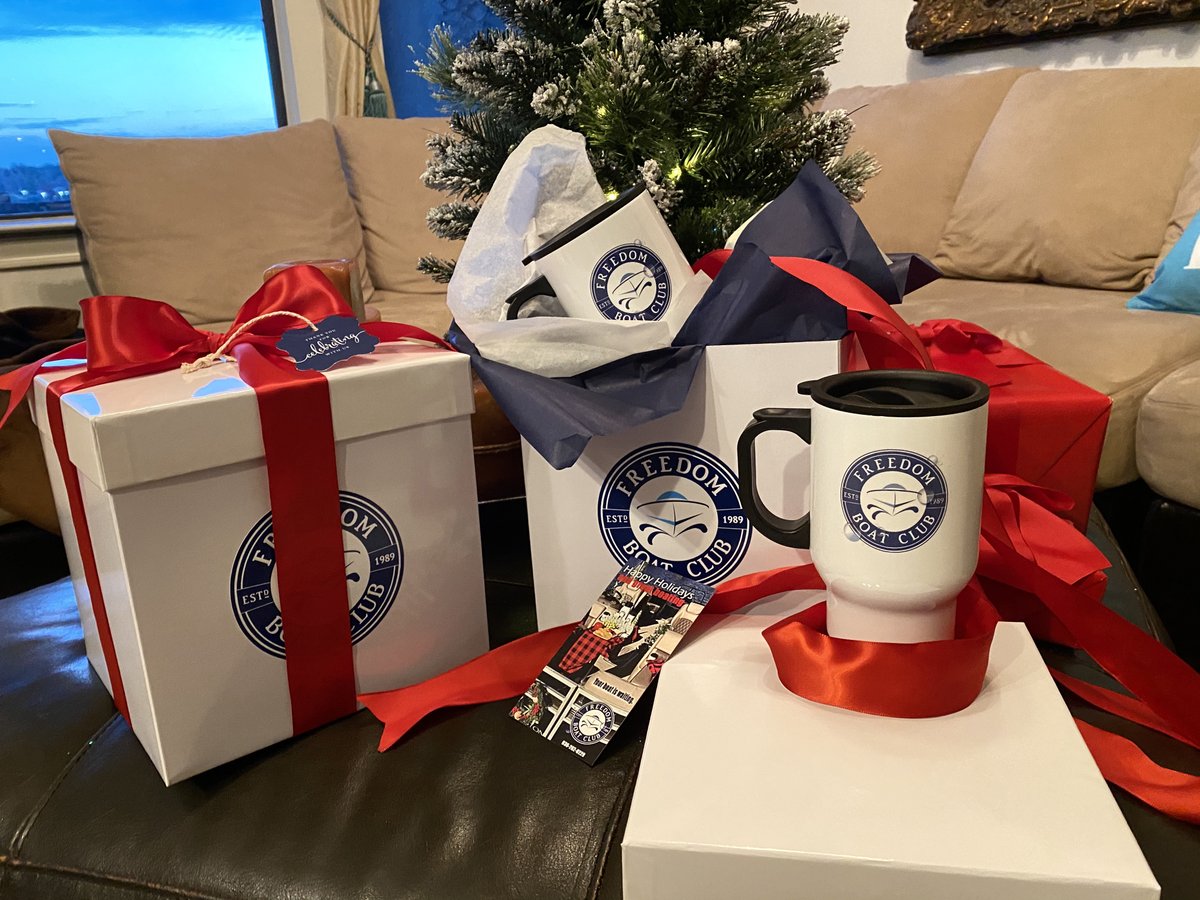 Woot! Your DECEMBER new member Christmas gift boxes for under your tree are here! Stop by to pick up Friday or this weekend! Excited about your Christmas. Call me with questions. (For members giving FBC memberships as Christmas gifts.)