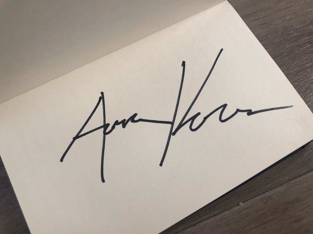 vj_akiko's tweet photo. すごく刺激になった1日。
憧れのAndrew Kramerと少し会話も出来てよかった。
他のプレゼンターが話されていたこともとてもためになりました。
I'll do my best!Thank you Andrew!!
#videocopilotlive https://t.co/rW8jIXnT0F
