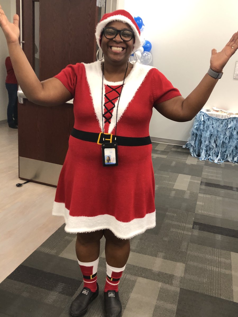 MansurPl's tweet photo. As we close up school for the holiday, I would be remiss in not recognizing the fun-loving and creative spirit of our @kcpublicschools staff! #JoinUsin2020 #TeamKCPS https://t.co/Hu3TokrEk7