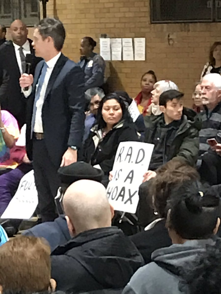 Marni4Change's tweet photo. Where’s @NYCSpeakerCoJo at the @NYCMayor Town Hall? THIS IS HIS DISTRICT - Or is he too scared to face his Nycha Tenants Fulton Elliott Chelsea constituents, angry about demolition &amp; any privatization. #wherescorey ? #coreyjohnson #dontvoteforcorey #anyonebutcorey @joeanuta https://t.co/f07aPFcmnt
