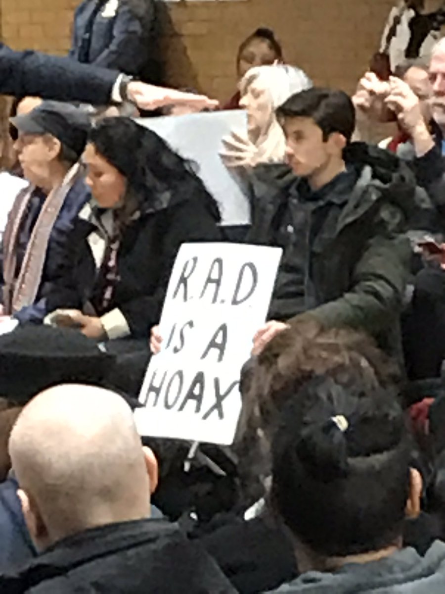 Marni4Change's tweet photo. Where’s @NYCSpeakerCoJo at the @NYCMayor Town Hall? THIS IS HIS DISTRICT - Or is he too scared to face his Nycha Tenants Fulton Elliott Chelsea constituents, angry about demolition &amp; any privatization. #wherescorey ? #coreyjohnson #dontvoteforcorey #anyonebutcorey @joeanuta https://t.co/f07aPFcmnt