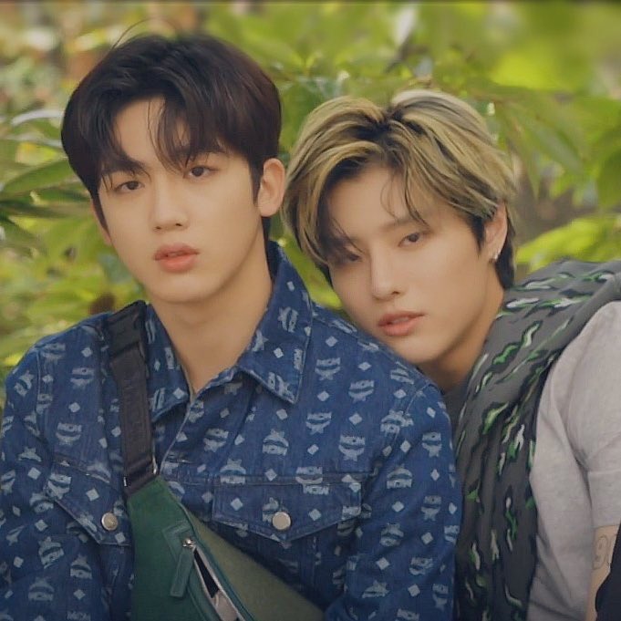 kingy0han's tweet photo. seungseok said: yohan boyfriend https://t.co/1U87ZaPP9n