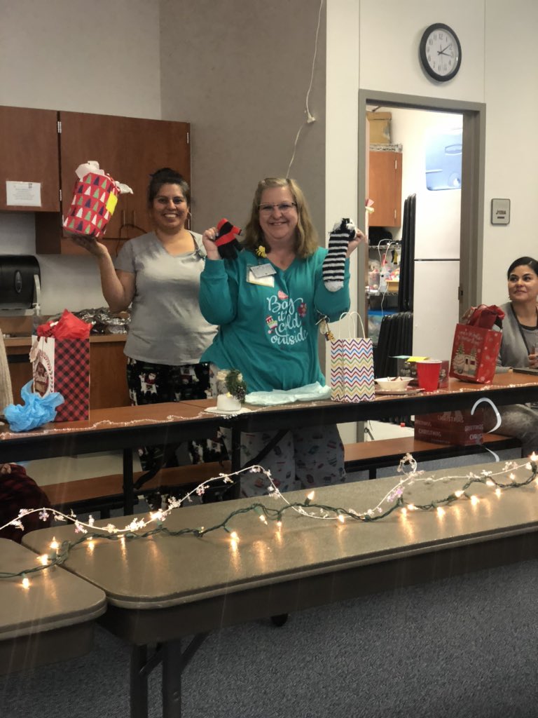 PlanoHeadStart's tweet photo. Our #december2019 ends with this amazing staff holiday celebration!  Part 1 #headstartfamily❄️🎄❤️ https://t.co/bS7HTISkJq