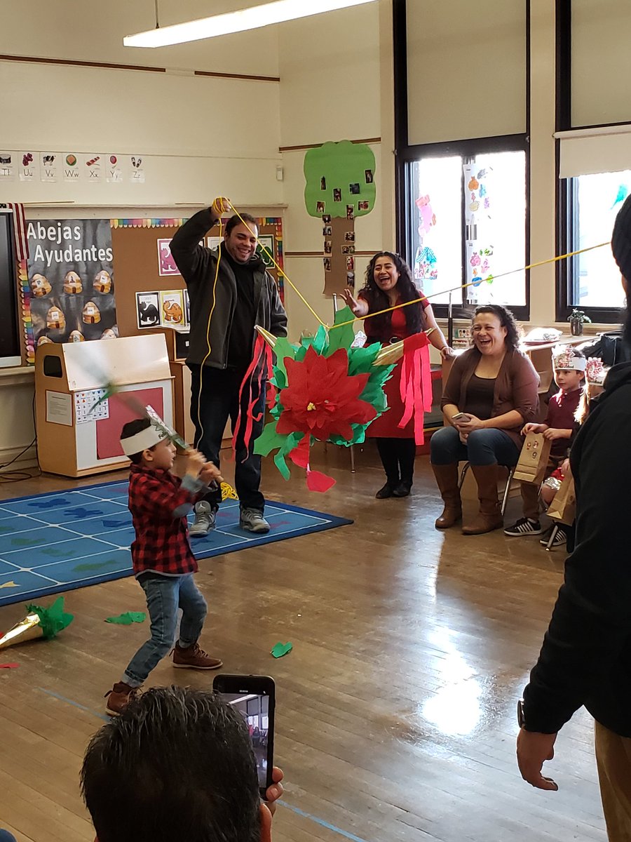 RUSD_3K_4K's tweet photo. It was a busy day at the #BEECenter celebrating the holidays.  From pinatas to Santa story time to cookie decorating it was fun! We wish all our @RacineUnified families a happy and safe holiday break! #yearoffirsts https://t.co/dXLOjcnWCw https://t.co/IeIngDv2Ut