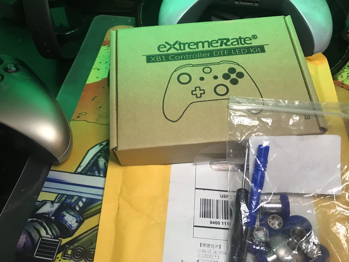 TJBANDSTAR's tweet photo. Familia , no les había comentado , pero la compañía Extremerate me ha enviado accesorios para modificar controles, esperen los videos. #Extremerate #CustomAccesories #TJBANDSTAR69 #TjGamingLab https://t.co/YfsjTQpFCQ