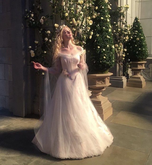 "สวัสดีตอนเช้าค่ะ ! ขอให้วันนี้เป็นวันที่ดีของทุกคนเลยนะคะ~"