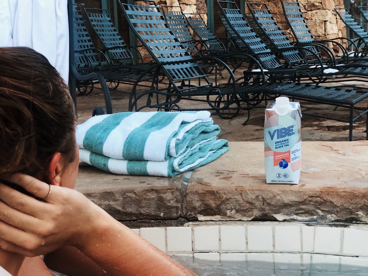 vibeteas's tweet photo. Whether you're in the tub or on the slopes, our teas naturally occurring minerals bring you the electrolytes you need to stay hydrated. https://t.co/cLL396hN1S