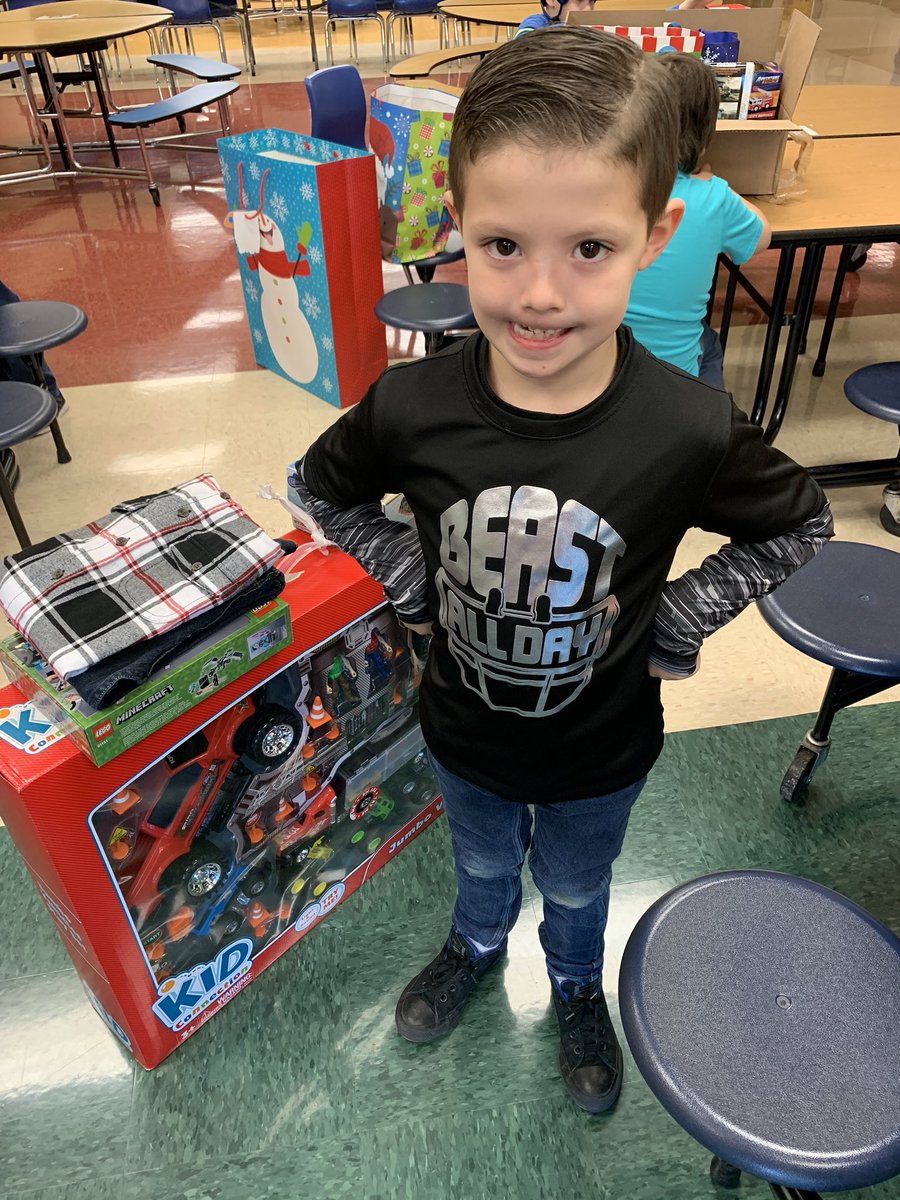 heatherharmon7's tweet photo. Thanks to the incredible generosity of DENSO, my students had an early Christmas at school today. They were so excited and couldn’t stop smiling! #EESoars https://t.co/2lMGojGSUm