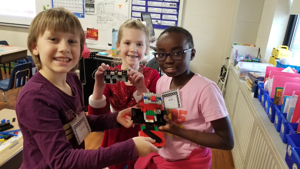 Awesome teamwork and creativity today! <a href="/lincolnk8school/">Lincoln K-8 District-Wide School</a> @lincolnk8graff