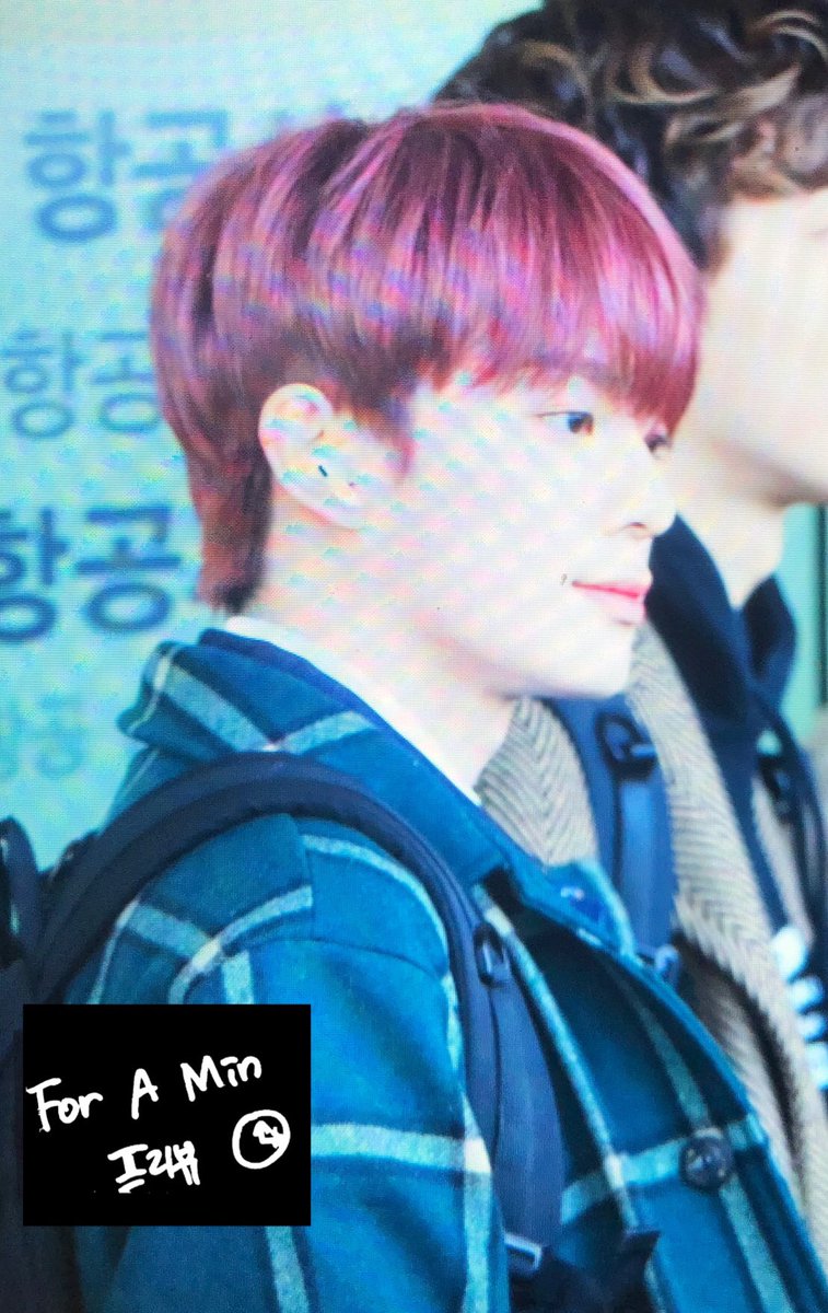 foramin0125's tweet photo. 191220 인천출국 프리뷰

미니야 잘다녀와~

#강민왕자님 #항상잘하고있어 
#강민 #KANGMIN 
#VERIVERY #베리베리 #VRVR
#FACE_it #FACE_ME #20200107_6PM
@by_verivery @the_verivery https://t.co/vUCA0jzAPt