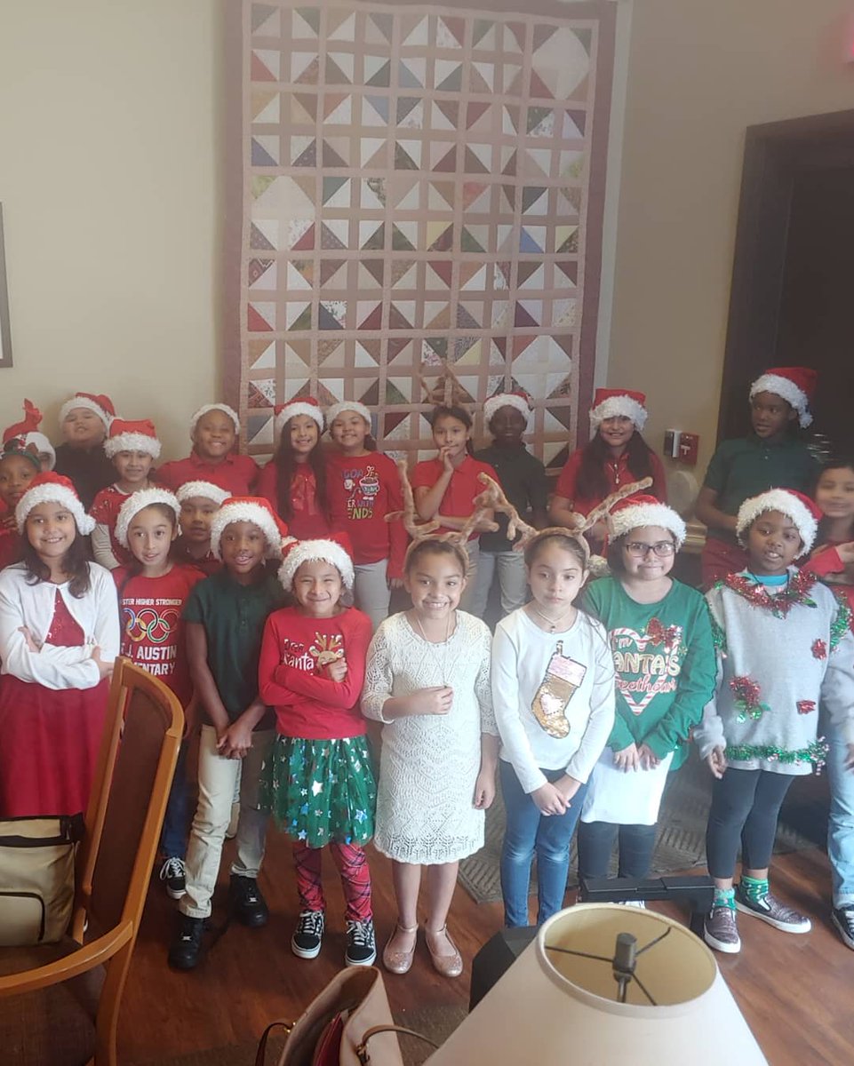 MrsWhite_Music's tweet photo. Third Grade was very excited and blessed to go Christmas Carol at Watkins-Logan Veterans Home! They represented the school well and sang beautifully! This is our favorite thing to do at our favorite VA Home! 🌲❄🎅 @austintylerisd #TylerisdFineArtsRule #AddValue #AustinGoing4Gold https://t.co/41mGxtiNk5