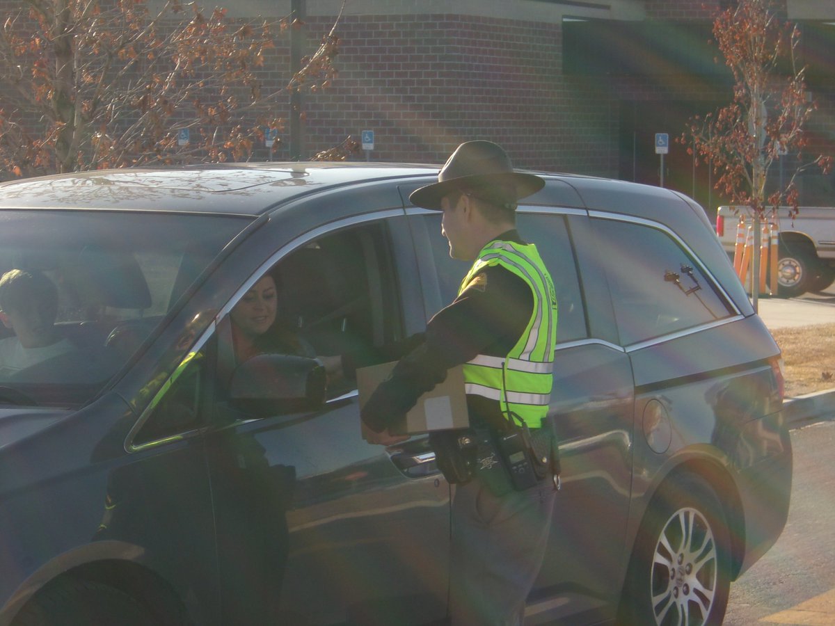 UTHighwayPatrol's tweet photo. With the holidays nearly in full swing, it makes our Troopers' day to encourage good driving behavior. Students at @WasatchHighScho had their seatbelt wearing behavior rewarded with candy canes from Tpr. Anderson, Trp. Boyd and Sgt. Jorgensen. Nicely done, Gents! https://t.co/aHoG2TrM3Y