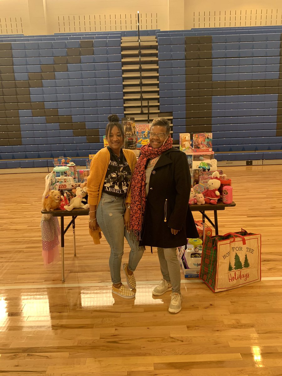 khsppto's tweet photo. Cleona Banks, on behalf of the KHS PPTO we think you’re an extraordinary young lady. Many blessings to you and the children you will bless with these gifts. The PTO was more than happy to support such a great cause. Thank you Ms. Fite for representing the PTO https://t.co/xmEew0LCsz