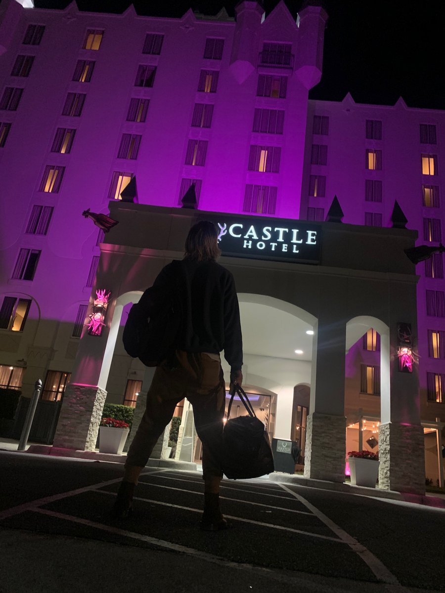 So Myfever recently got to stay in a castle..
Dreams really do come true! Thanks Castle Hotel!
bit.ly/2sNAhTK
#castlehotelorlando
#hotelphotography
#hotelsandresorts
#workandtravel 
#socialmediapromo 
#socialmediainfluencer 
#orlando
#florida