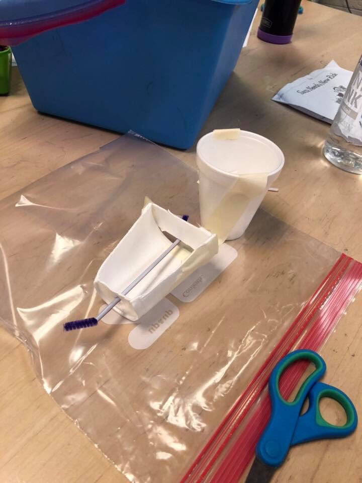 kellylake78's tweet photo. Santa needs a new ride! 2nd grade Ss helped redesign Santa’s sleigh. Sleighs has to be pulled by our “reindeer” Ozobots. @Ozobot #codingrules #christmasSTEM #custercougars https://t.co/RAw26dVhEb