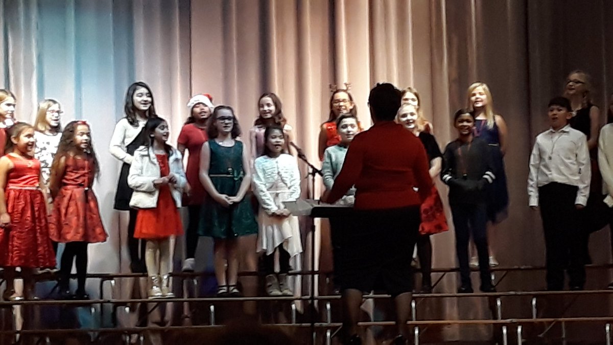 Collabor8ion's tweet image. Christmas show is almost over then time to watch them Bucks beat up them Lakers! # FearDaDeer