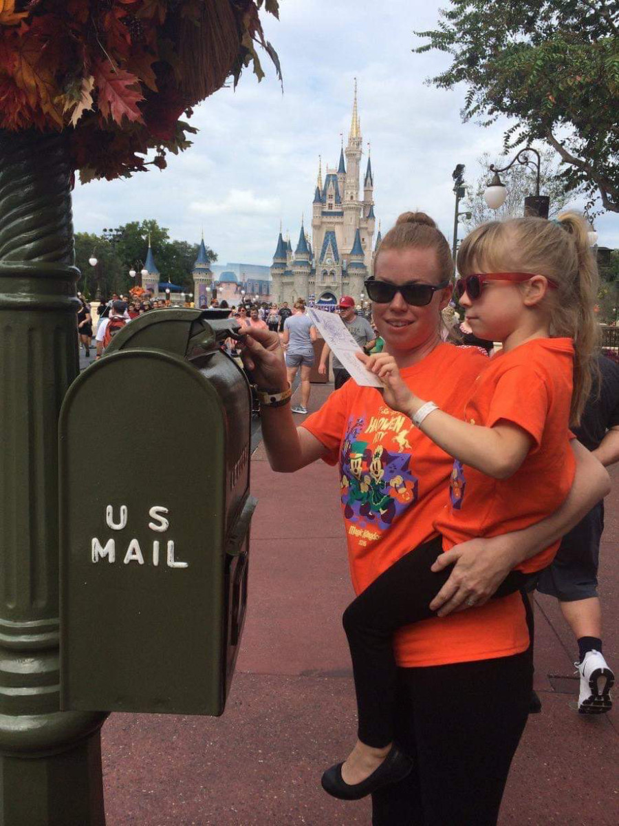 mainstreetmouse's tweet photo. Magical Mail at Magic Kingdom! Did You Know? - https://t.co/Kil6yPocwC #DisneyHolidays #DisneyMail #MagicKingdom #MagicalMail https://t.co/0yYD5K6wrH