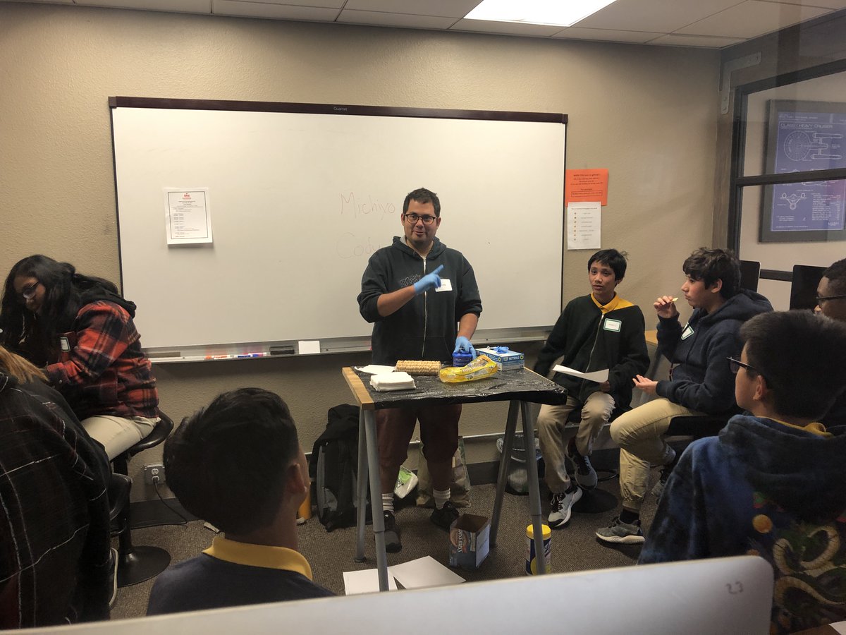 LEAGUEofAmazing's tweet photo. Today we had another fabulous #TechDiscoveryDay with middle schoolers from Bethune K-8. These students are learning about career opportunities awaiting them in San Diego's tech sector and beyond. Shout out to @PartnerSD and @sdschools for sending this wonderful group our way!! https://t.co/PJBZXZllPJ
