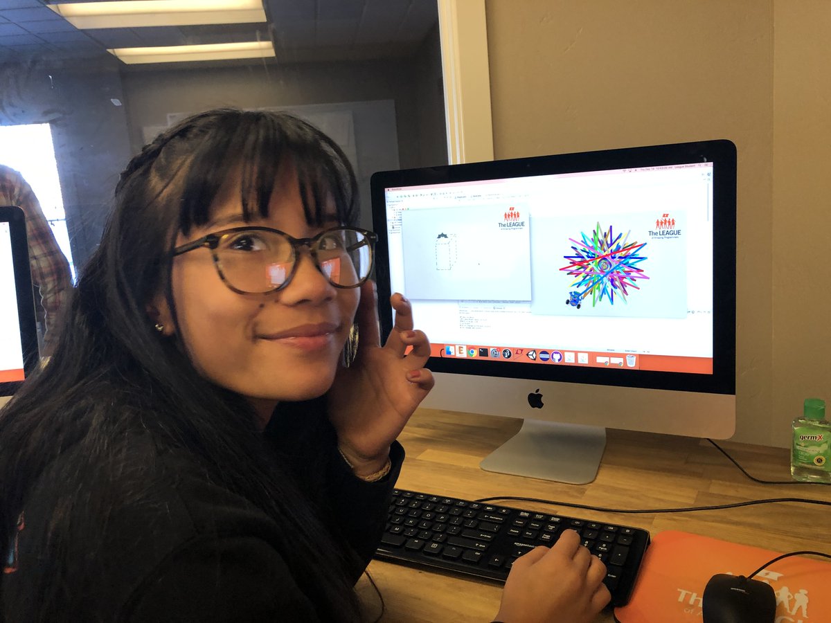 LEAGUEofAmazing's tweet photo. Today we had another fabulous #TechDiscoveryDay with middle schoolers from Bethune K-8. These students are learning about career opportunities awaiting them in San Diego's tech sector and beyond. Shout out to @PartnerSD and @sdschools for sending this wonderful group our way!! https://t.co/PJBZXZllPJ