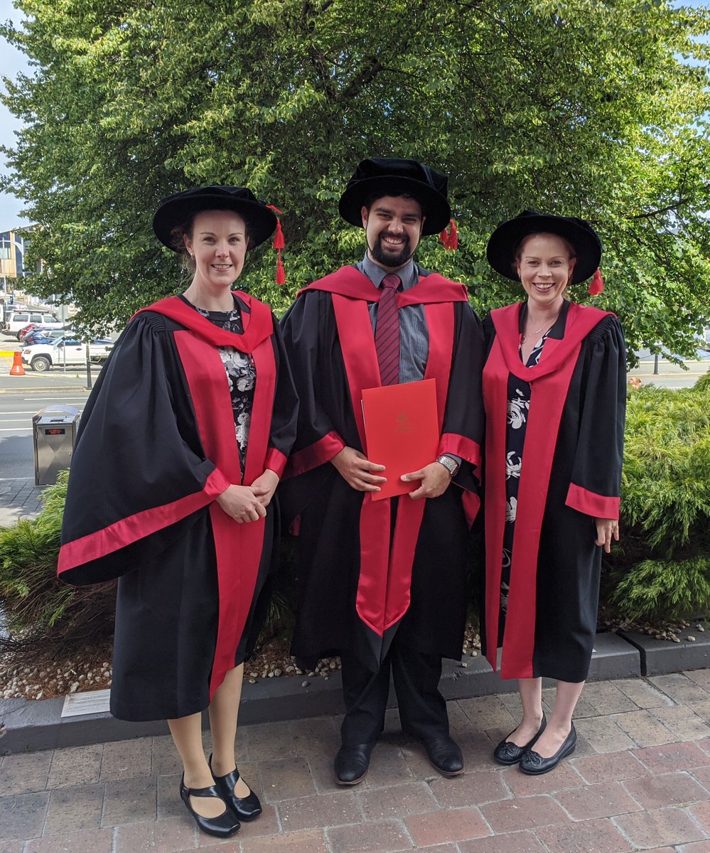 WickingDementia's tweet image. Congratulations Dr Andrew Phipps! His work provided insight into the epigenetic dysregulation occurring in neurons throughout the progression of #Alzheimers.
Supervisors: Dr Phillippa Taberlay &amp;amp; Dr Adele Woodhouse @WickingDementia @UTAS_ 
#research #graduation2019 #phd #dementia