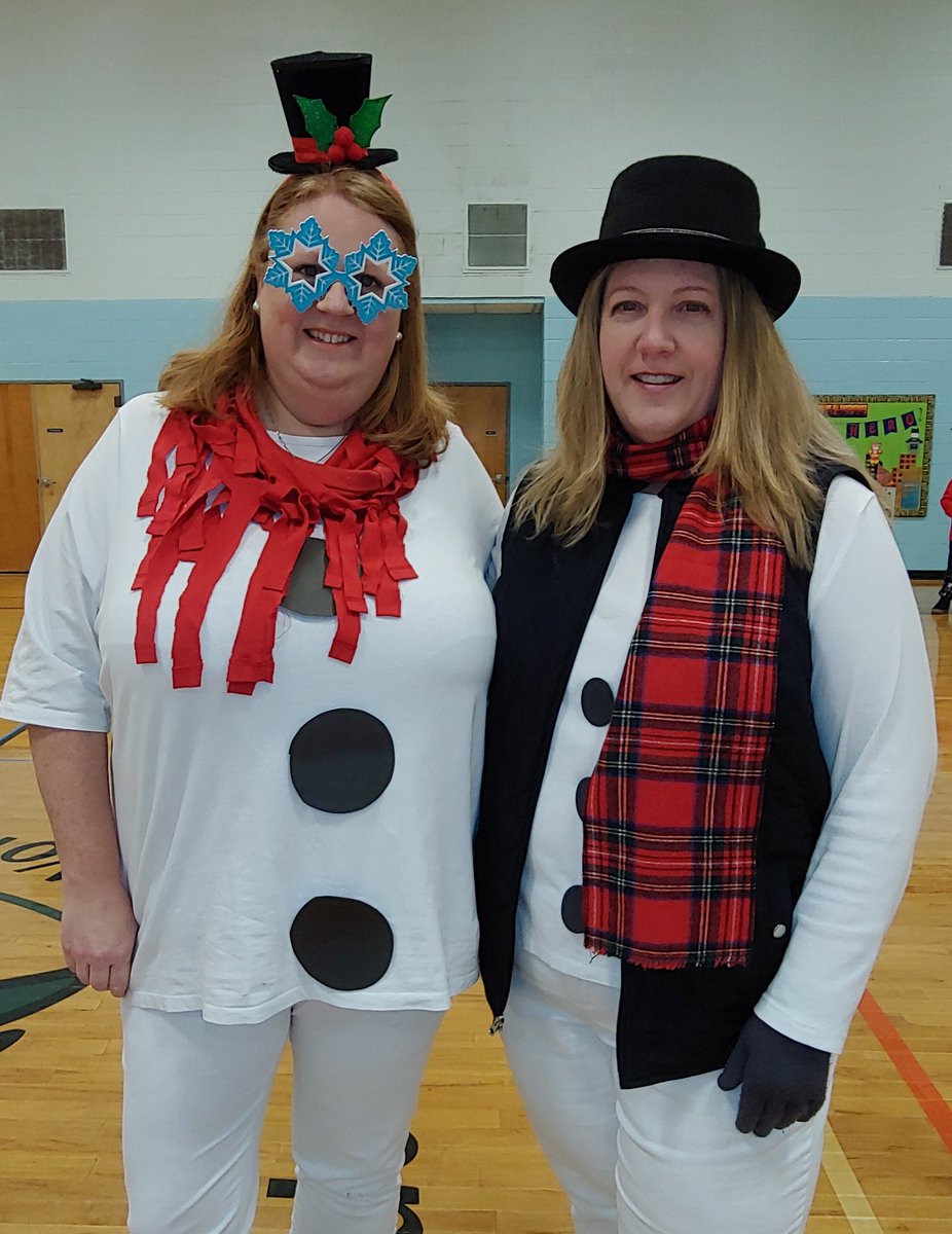 ShelbyBuzz's tweet photo. Snowman catapult STEM project &amp; fun! https://t.co/uiCk9pbuVF