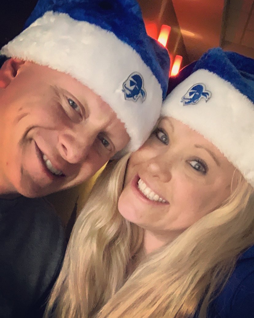 jml8682's tweet photo. Have a blue, blue, blue, blue Christmas! #HALLin #SHU #LoveIsBeautiful #SetonHall #MeetMeAtMohegan #PiratePride #BlueRising #TrueBlueForSetonHall #ProudAlumni https://t.co/W1yuCcmteJ