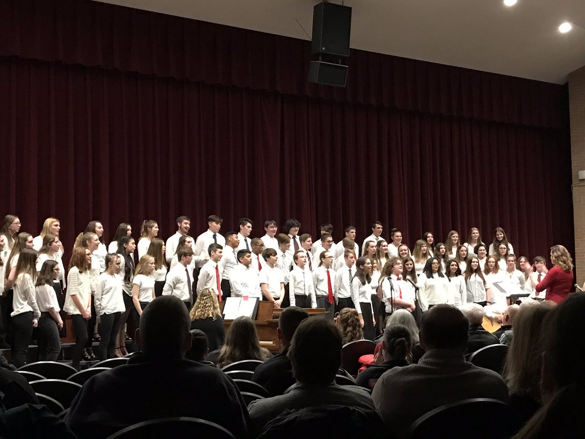 WilliamsonHS1's tweet photo. A fantastic night of music tonight #deeprootscorevaluesbrightfutures @WCSMarauders #talentandpractice https://t.co/WSxB2iCcnT