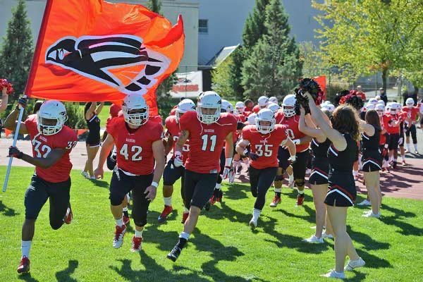 beckler52's tweet photo. Blessed to announce I’ve 100% committed to Southern Oregon University #RUSTLERGANG —> #SOUFAMILY https://t.co/0f2HcRJXjC
