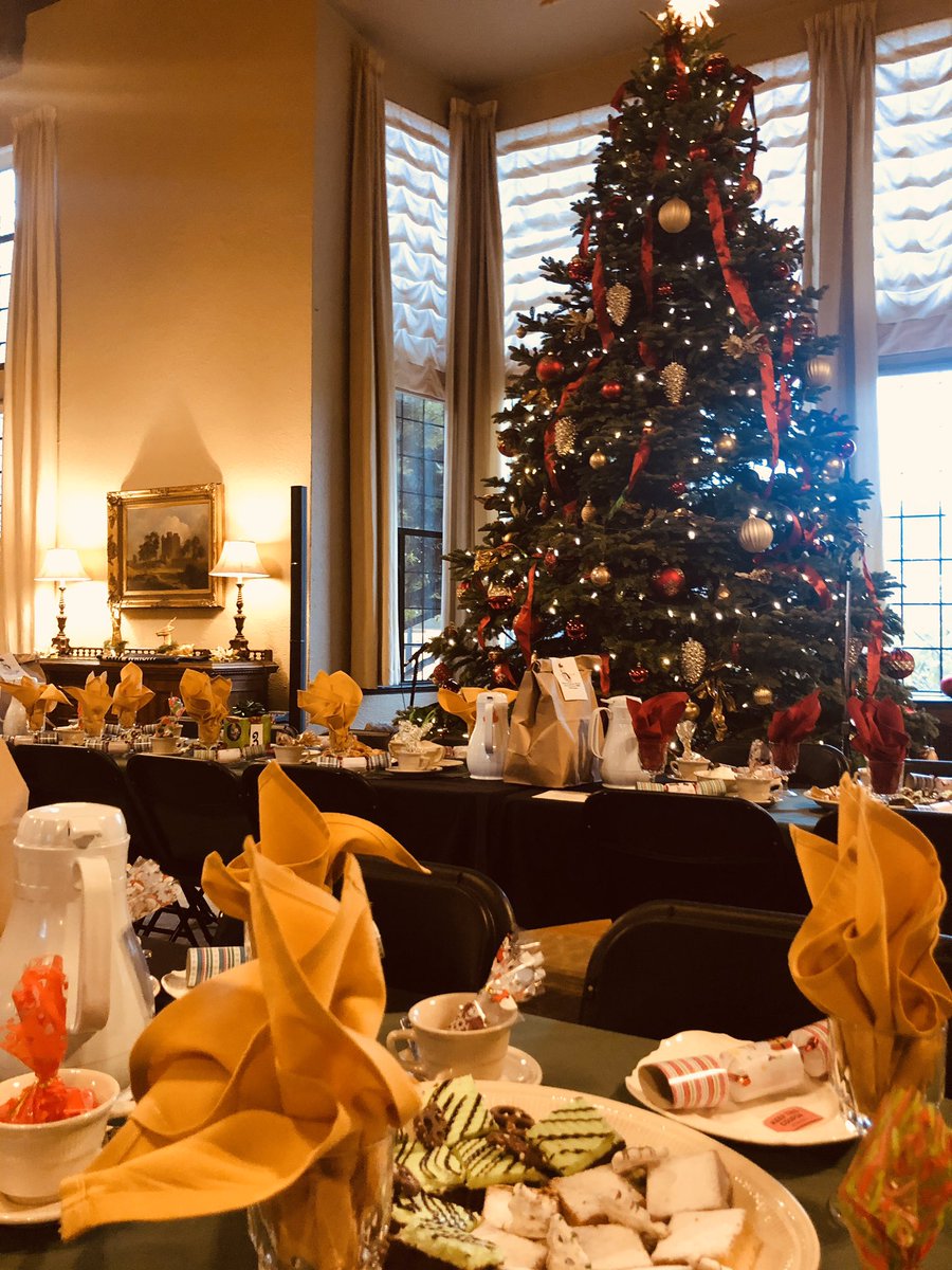 AWSMiddleSchool's tweet photo. Another AWS tradition today with Holiday Tea. It’s the most wonderful time of the year! https://t.co/hr8EcJUJoL