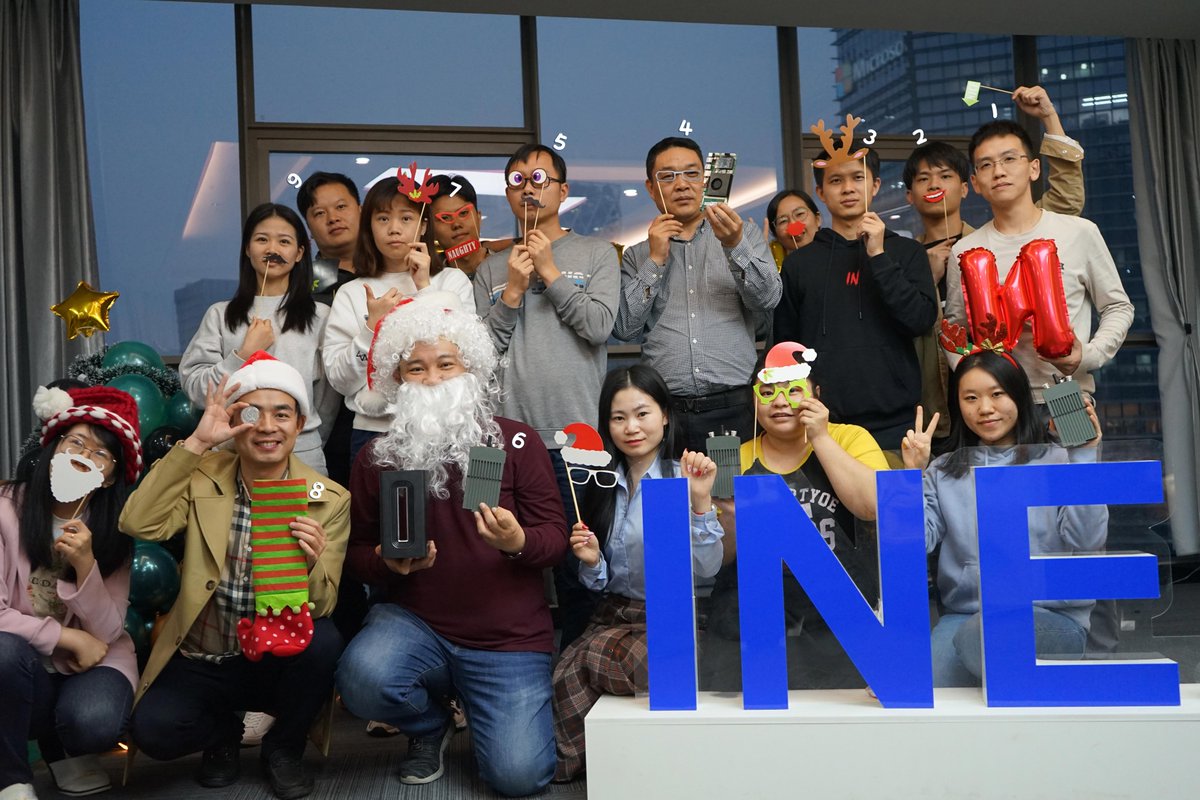 Intellishare_'s tweet photo. Can you find the differences between the last 2 photos and recognize who are @RaymondXiong7 and Jade?

1⃣Follow+RT+Tag 3 friends
2⃣COMMENT: I found __ differences. Number __ is Ray; number __ is Jade. + ERC 20 wallet address

😉PS: Hint is hidden on our pinned post
#IntelliShare https://t.co/osfoxCpvbN