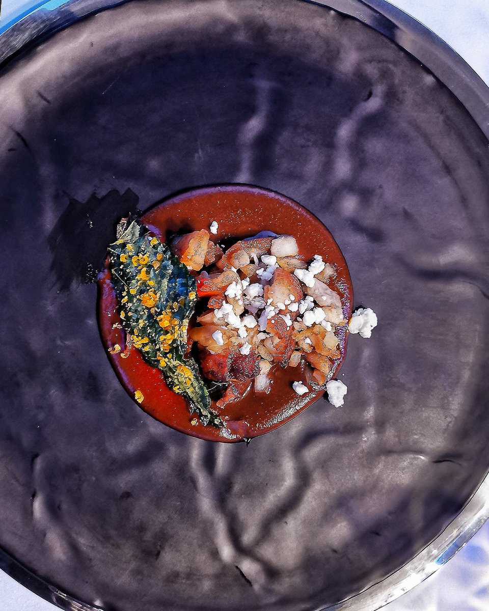 GastronautaDF's tweet image. Esta noche, como chefs invitados, desde Monterrey los famosos hermanos Rivera Río, del restaurante Koli. Están aquí parte de un ciclo con chefs invitados. La temporada de @DITSMEXICO  termina el 28 de diciembre