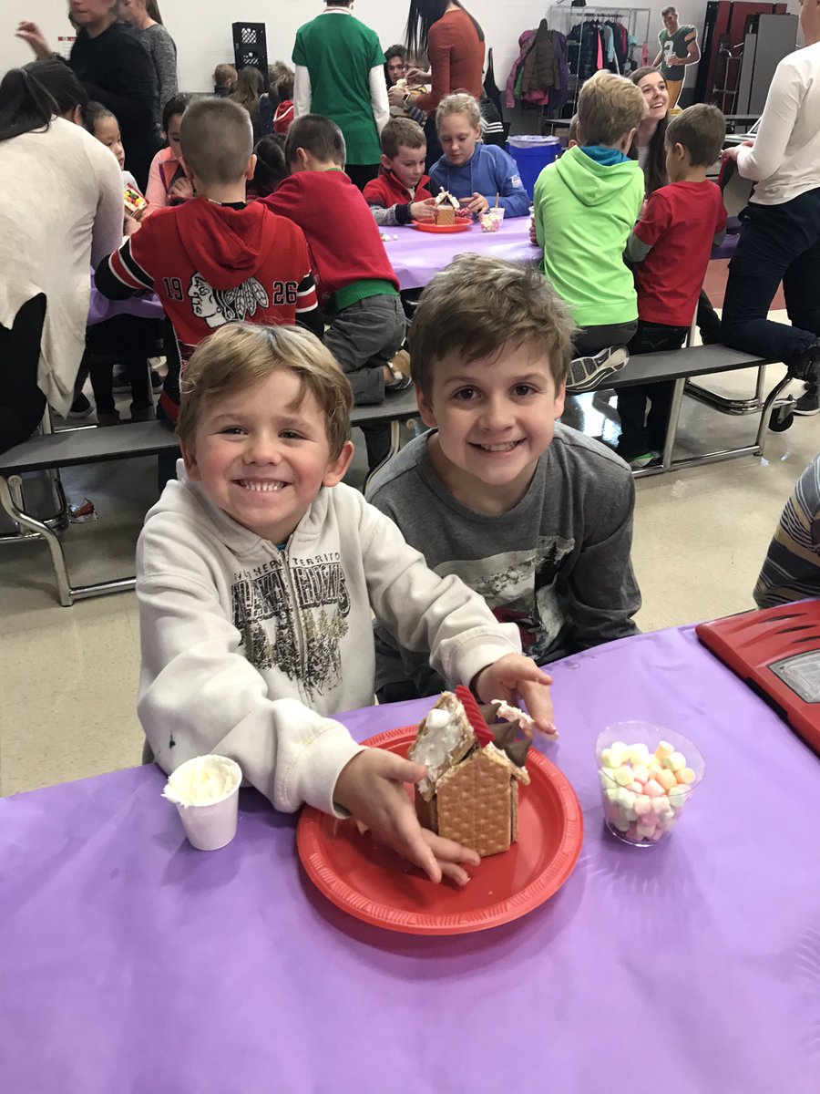 Beranekinders's tweet photo. The smiles say it all! We had a blast decorating our gingerbread houses with our 5th grade reading buddies today @PCSD_HC  #raiderstrong https://t.co/JWAorEfrfW