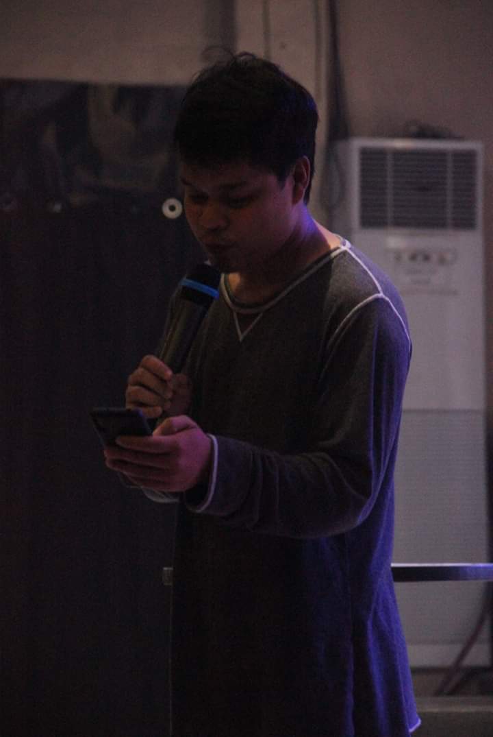 ArrenFreelancer's tweet photo. Aside from #freelancing, #SMM, an Office Admin Staff and #Youtuber. Emceeing is one of my talent I think so. Jahaha..  Emceeing today at JAE Company. 

PS. Photo is taken on our church. :) https://t.co/WS2A69RzgW