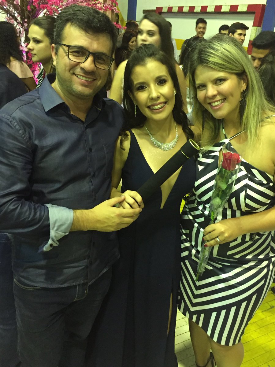 micaelsw's tweet photo. Parabéns Garota Prodígio @LeleCardosoo_ https://t.co/y5WEKiV3xy