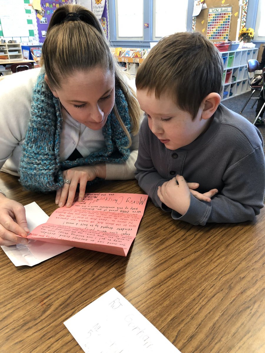 MrsFowlerFirst's tweet photo. We had a special delivery from East Rochester’s mail carrier! It seems that every first grader received a letter from Santa’s elves responding to the TIDE writing they had sent to Santa about a kind act they had done this year! @NLS_Rochester @RochNHSchool @USPS https://t.co/M9Mi5L1x6V