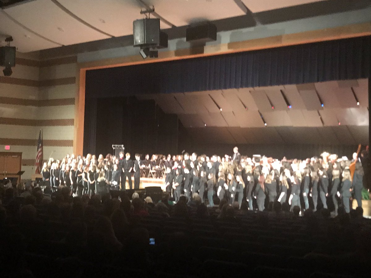 MarsHSPlanets's tweet photo. One of my favorite nights of the year! Thank you to our talented students and staff! @MASDLearns @masdsupt #greatthingstodo #webuildtheirfuture https://t.co/9Nm9td7aKh