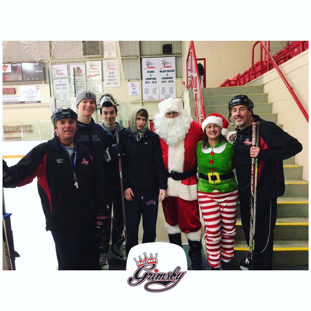 On the seventh day of Christmas, hockey gave to me, seven Skating With Santa helpers (Happening this weekend at the PKC)! #GMHA #12DaysOfChristmas #12DaysOfHockey