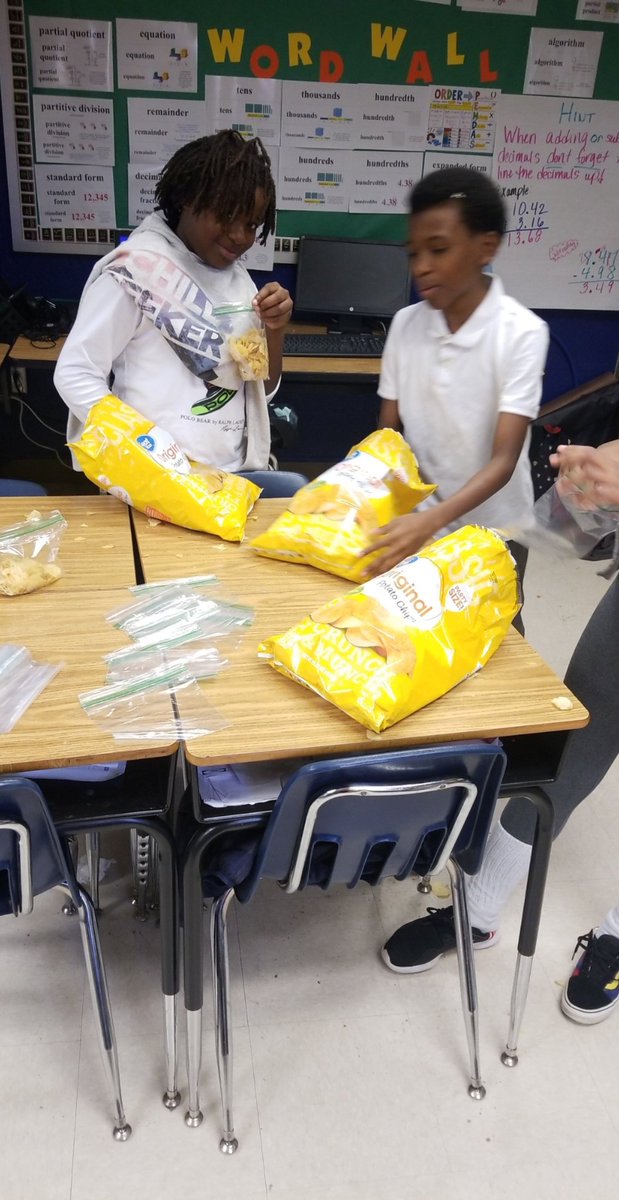 tiger_math's tweet image. Tiger Touchup preparing to spread love for tutorial! @PBS_Atlanta @Principal_Kemp @ValueTheirVoice @DixonLashawn @CarstarphenMJ @FOX5Atlanta @GregGiornelli