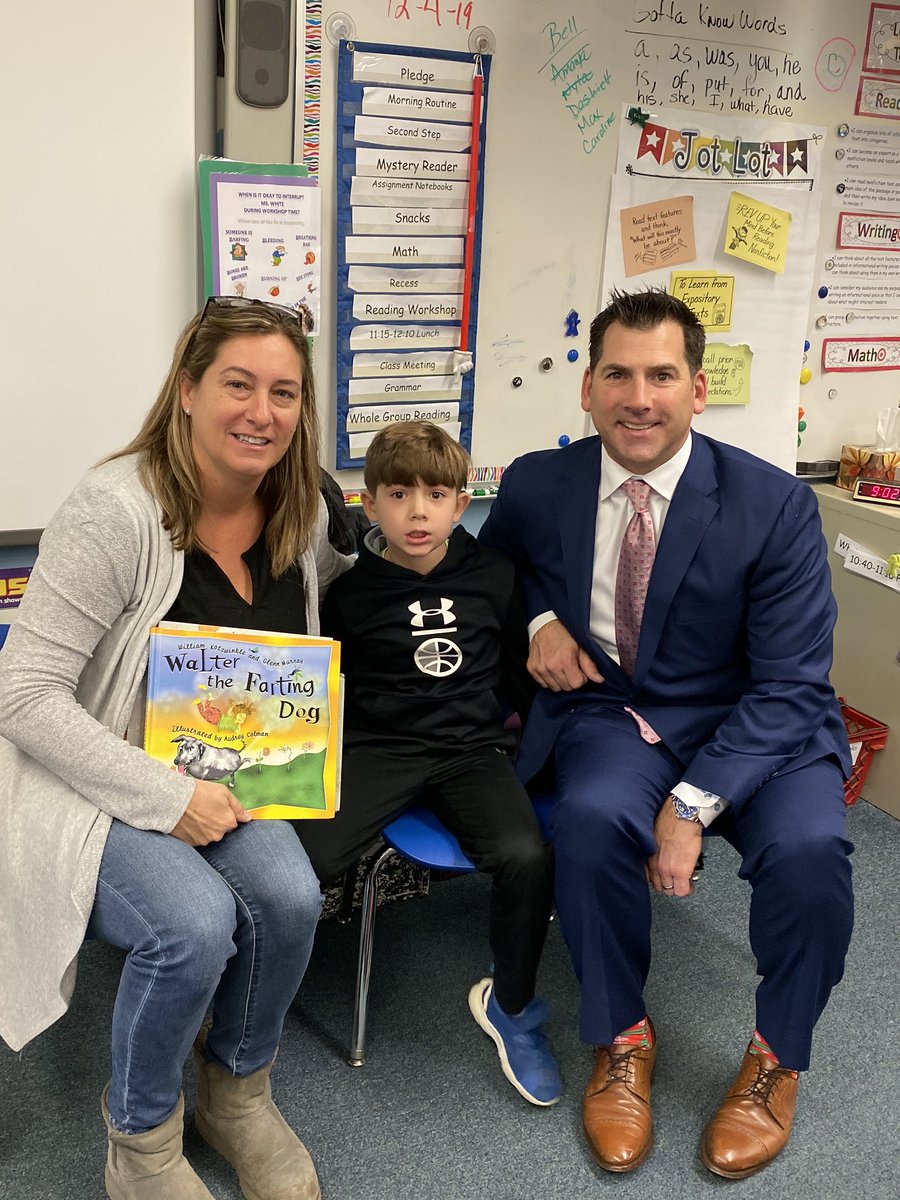 veronica_vw's tweet photo. Thank you Mystery Readers! #OakPark97 #MannSchool #WeAreD97 https://t.co/ci7aqsIk2T