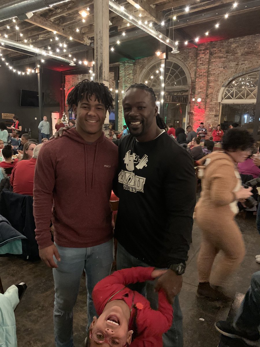 DRobinson_Guru's tweet photo. Wanda Joyce Robinson Foundation
First, all glory goes to God for making this night special for a lot kids that have been impacted by incarceration.
The smile on these kids faces says it all.
Thank you to all that made this possible for these kids.
#WJRF #giveback https://t.co/YEKqNdbPCa