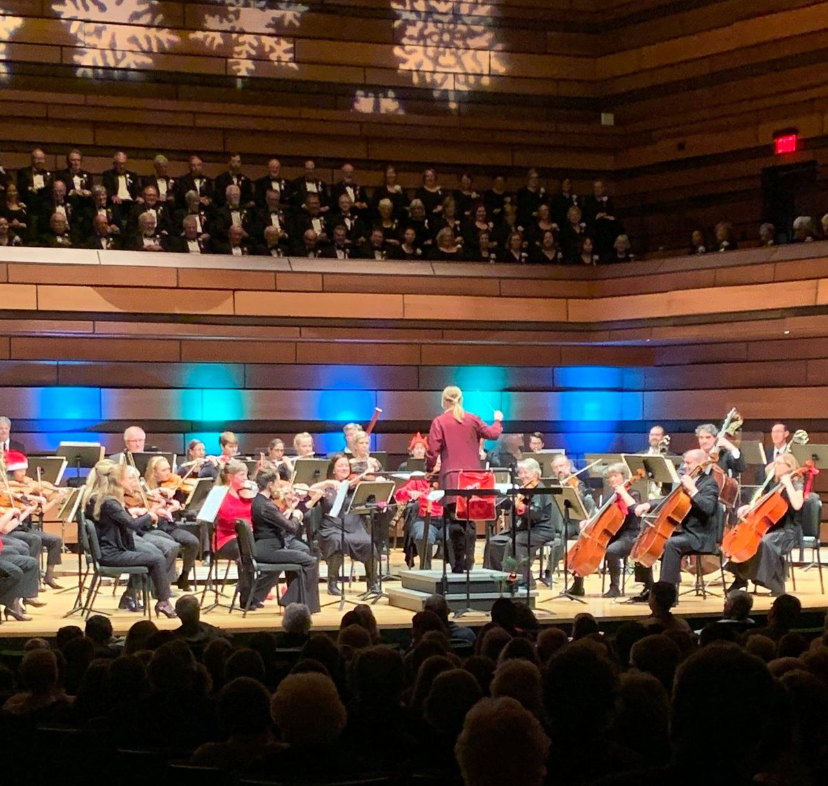 Thank you to everyone who came out to the <a href="/kingstonsymph/">Kingston Symphony</a>'s Candlelight Christmas this week. It was an honour to once again sing with such an amazing group of musicians. #Christmas #YGK