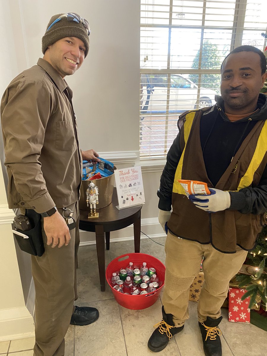 LifeTorie's tweet photo. ‘Tis the season! Resident Holiday party and snacks for those delivering to Bartlett! https://t.co/p2DCxTyNCw
